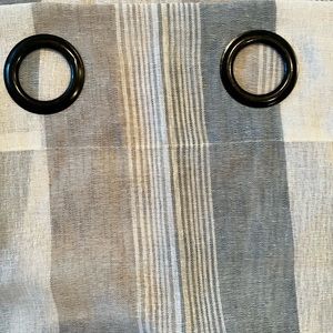 Beautiful curtains for large window. Quantity 4